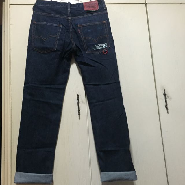 levis packable