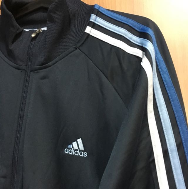 Adidas Clima 365 Dark Navy/ Strong Blue Jacket, Sports on Carousell