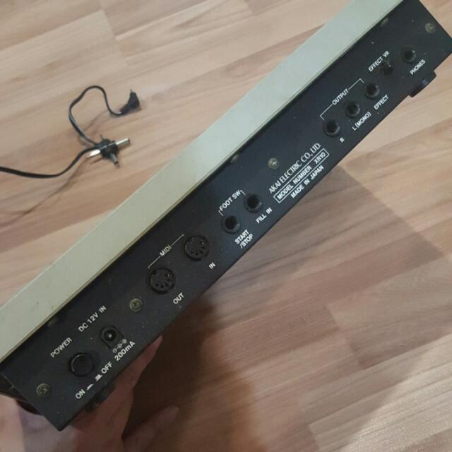 AKAI XR10 16bit PCM Drum Machine, Hobbies & Toys, Music & Media