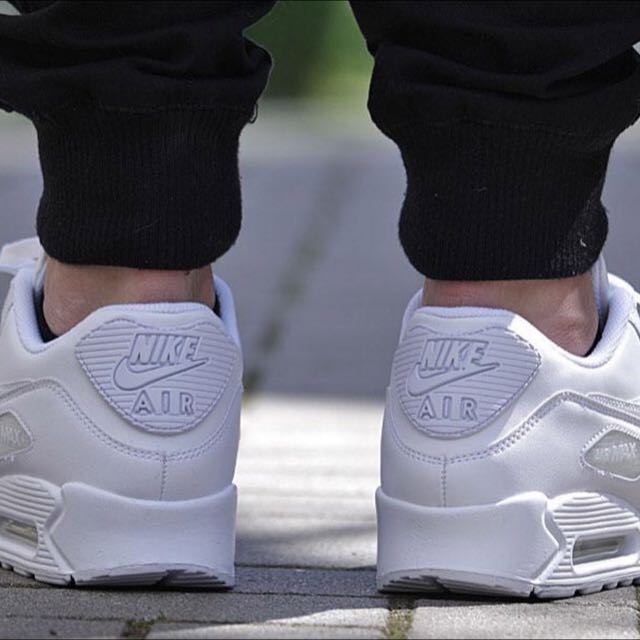 air max 90 triple white leather