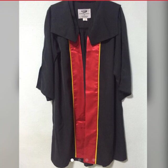 Temasek Polytechnic Grad Robe Temasek polytechnic Graduation Robe, Men's Fashion, Tops & Sets, Formal ...