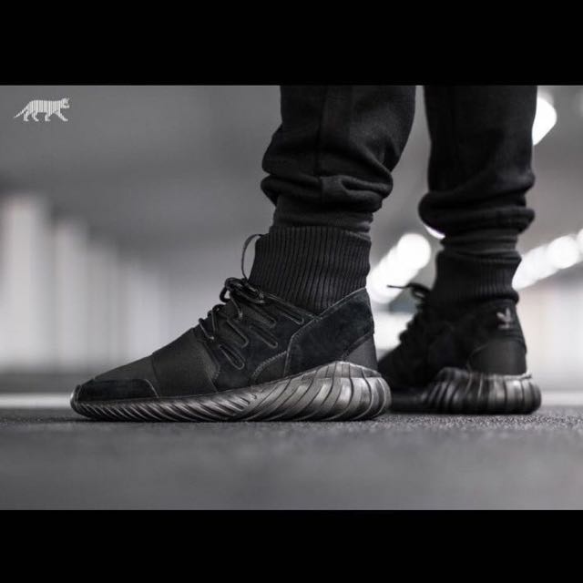 adidas tubular doom all black