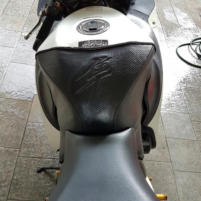 Hayabusa Half Tank Bra Cars on Carousell