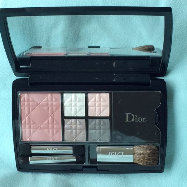 Dior glow top designer palette