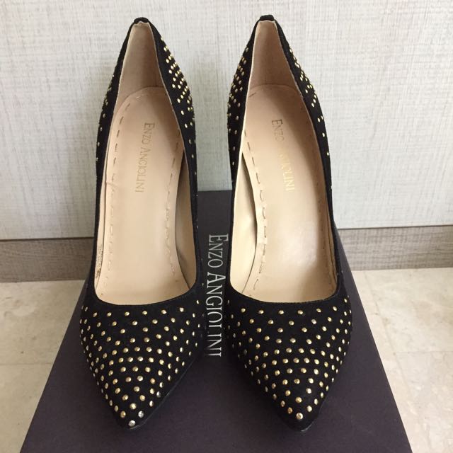 Enzo Angiolini Black Suede Pumps With 
