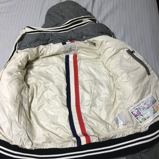Winter Jacket (Category: Coats, Jackets and Outerwear) located in Singapore. Submitted by cannonball0608 (Listing ID 50336816, Image 2). Description: Small size. Fits 165cm to 170cm Deal Jurong east or by post. Can do DBS pay lah. Lelong price, sorry folks if I'm not responding to your queries as it's a straightforward offer. - Collection Jurong East Mrt Station. Saturdays 11am only. - alternatively add $5 for registered mail. Accept DBS pay lah 