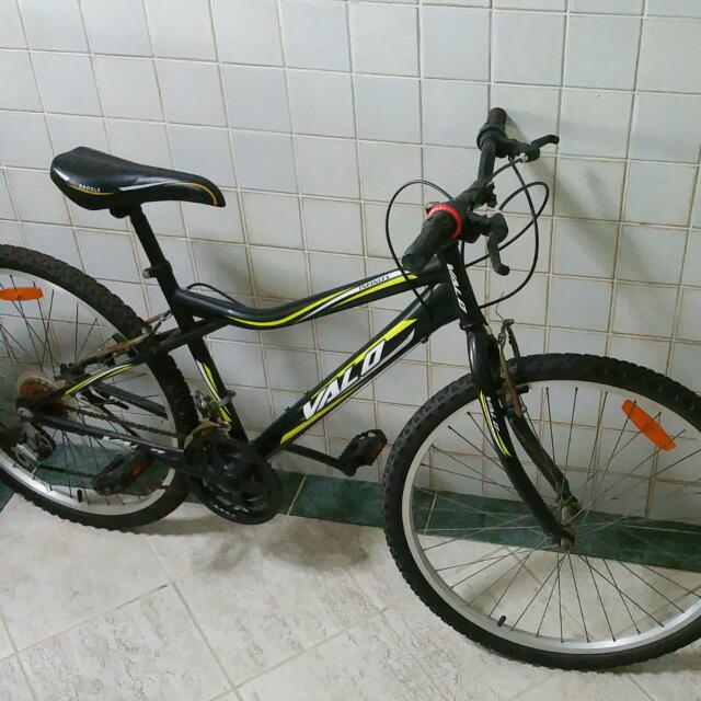 medium size mountain bike