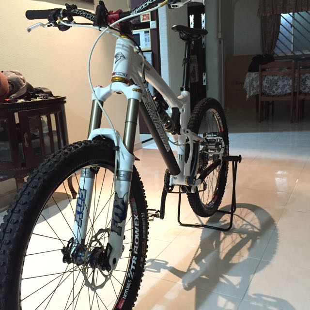 Santa Cruz Nomad 2014 Sports On Carousell
