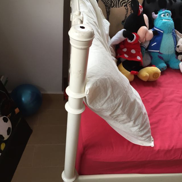 IKEA Tromsnes Daybed, Furniture & Home Living, Furniture, Bed Frames