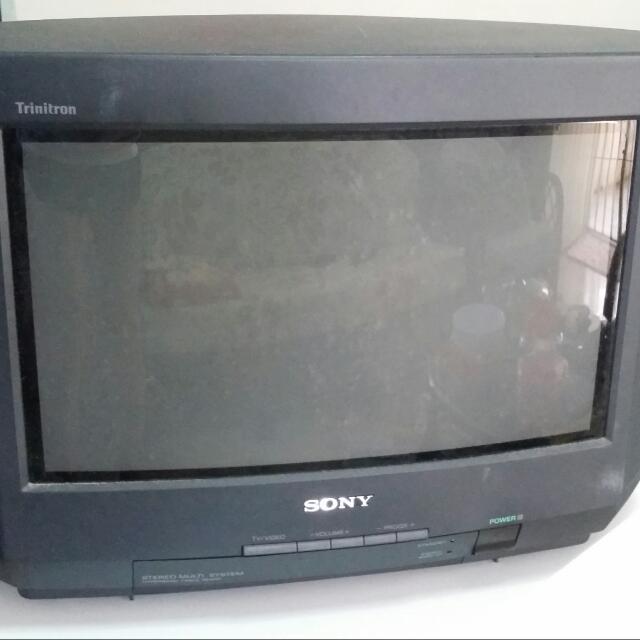 It's a Sony 16 Inch CRT TV, TV 