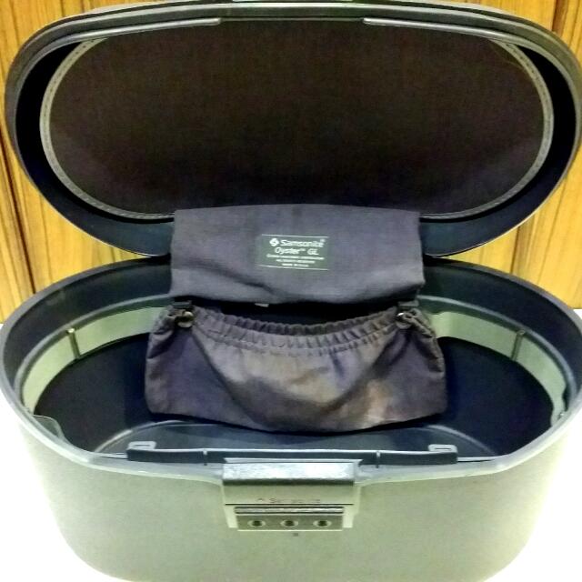 samsonite hard makeup case