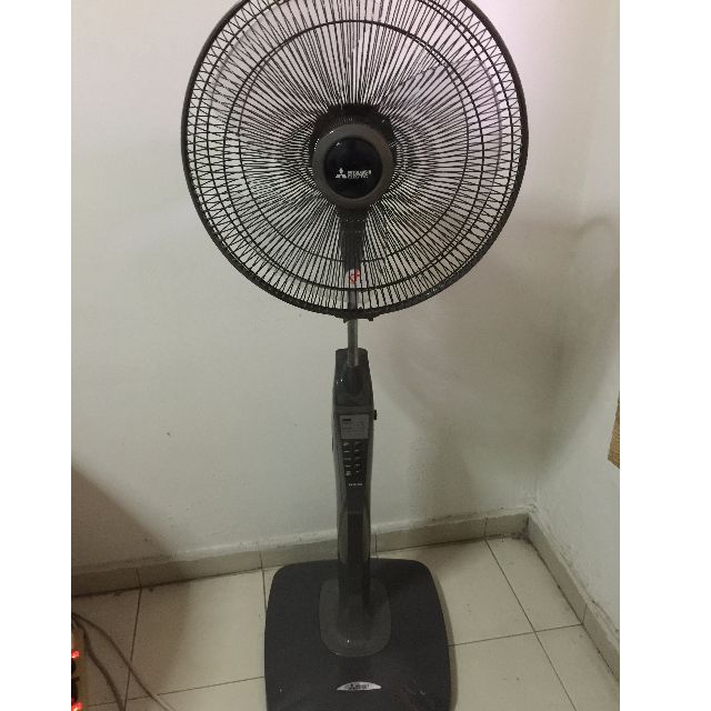 Mitsubishi Pedestal Fan LV16RQ, Furniture & Home Living, Lighting