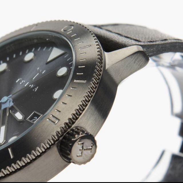 Triwa top walter hvalen