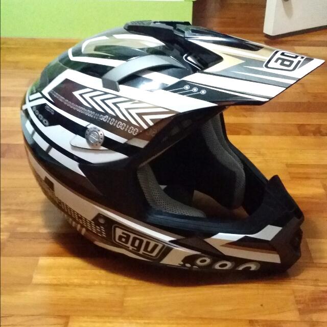 (Category: ) located in . Submitted by bobbybobbyy (Listing ID 51050869, Image 1). Description: .