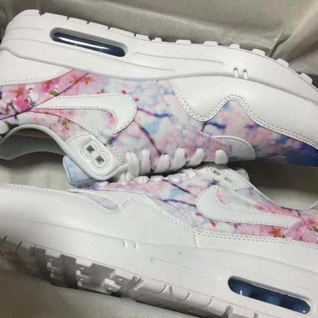 floral print air max