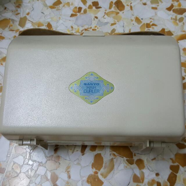 Sanyo Hair Curler Vintage, Hobbies  Toys, Memorabilia  Collectibles,  Vintage Collectibles on Carousell