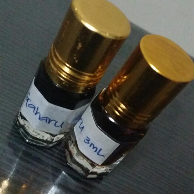 Reserved 100 Asli Minyak Gaharu Arab Saudi Everything Else On Carousell