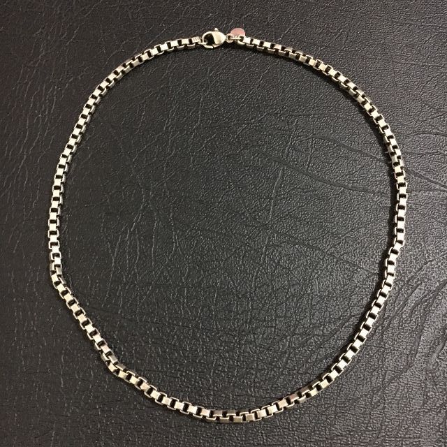 tiffany and co venetian link necklace