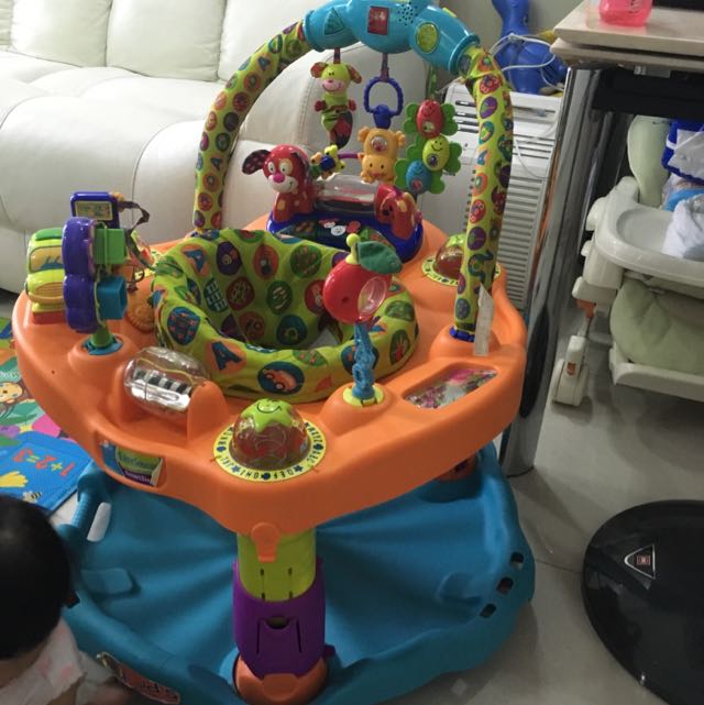 Evenflo Exersaucer Abc Smart steps