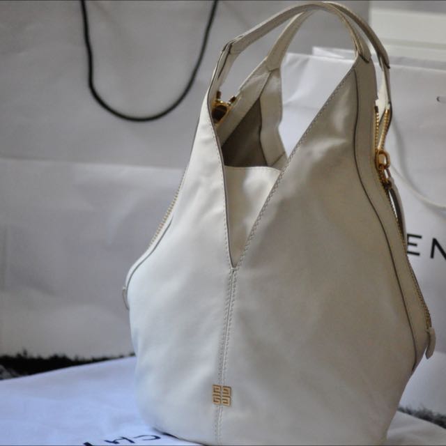 Givenchy Tinhan Hobo