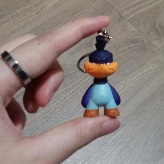 Road runner keychain store
