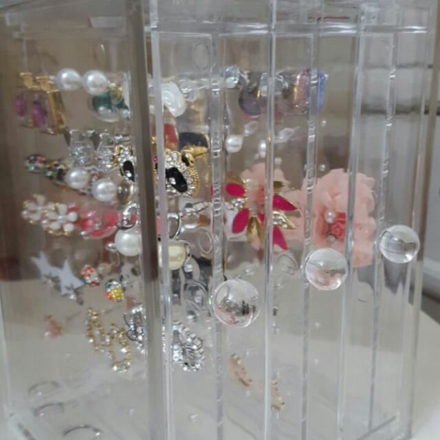Ring Rack (Category: Accessory holder, box & organisers) located in Kuala Lumpur. Submitted by gemoflife (Listing ID 51264548, Image 2). Description: .