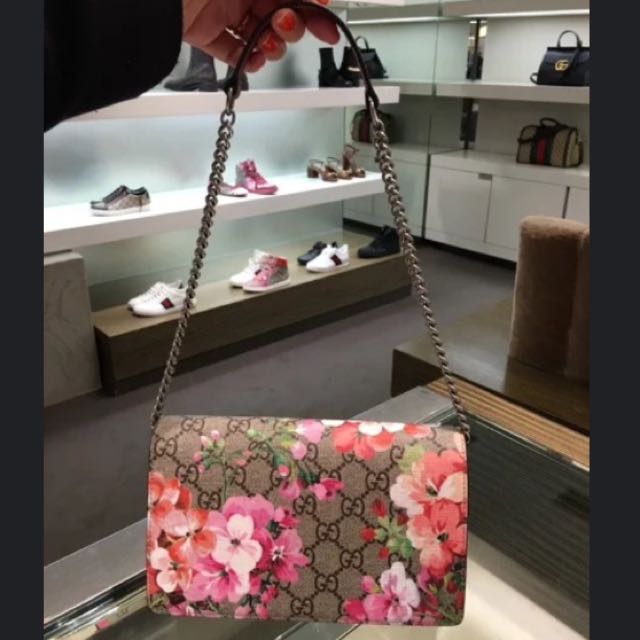 gucci wallet on chain bloom