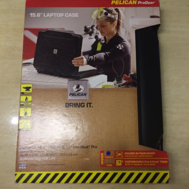 1095 hardback laptop case