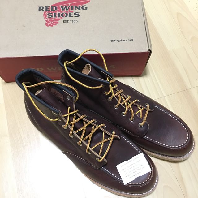 Red Wing Shoes . 8138 Moc Toe Boots. US 