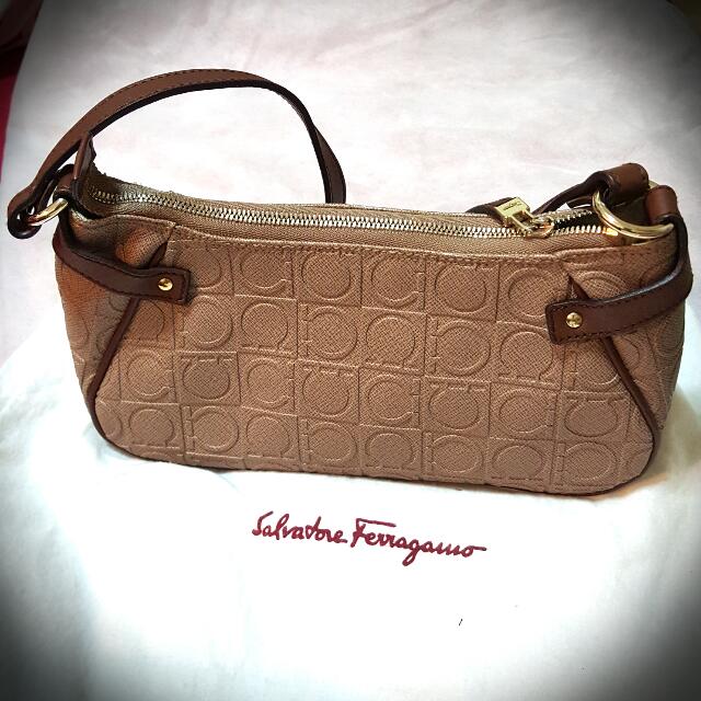 vintage ferragamo shoulder bag
