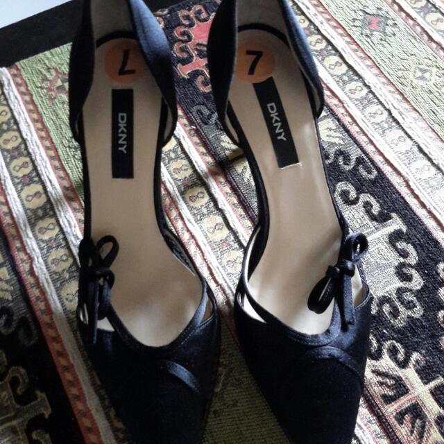 dkny womens high heel shoes