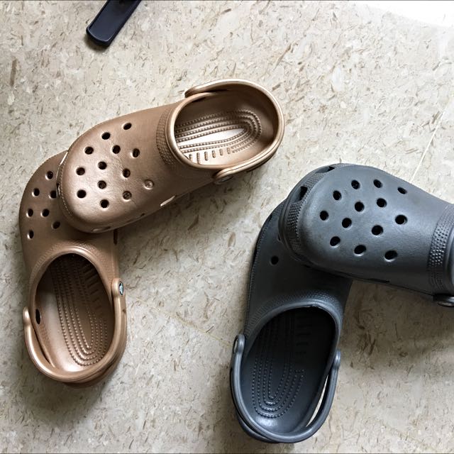 crocs for her