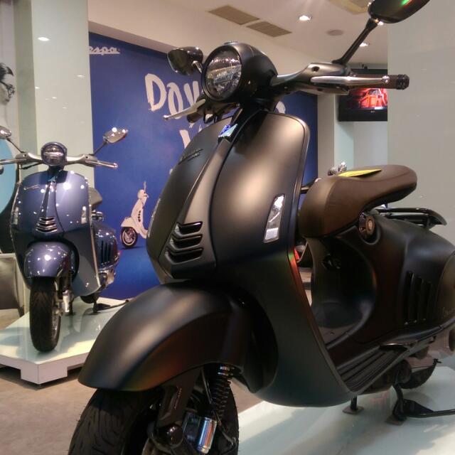 vespa x armani
