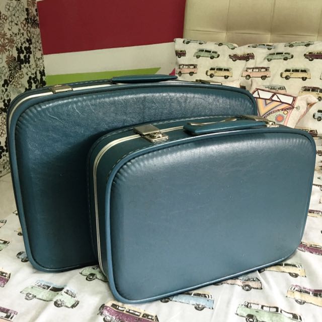 Vintage 1970s Suitcase, Hobbies & Toys, Memorabilia & Collectibles