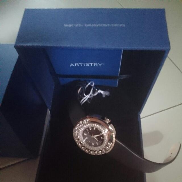 Watch (Category: Women's Watches) located in Singapore. Submitted by phoonwaimun98 (Listing ID 51674348, Image 4). Description: .