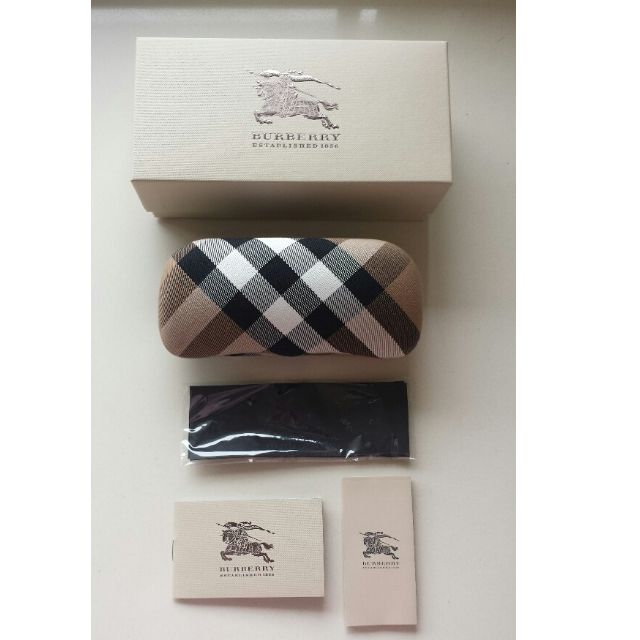 burberry sunglasses case amazon