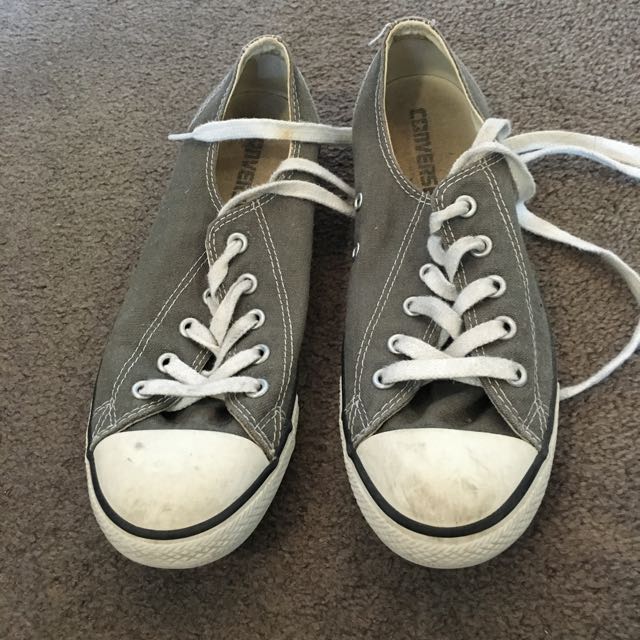 grey converse size 7