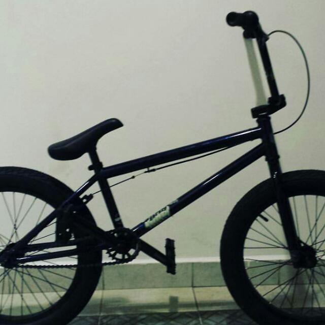 curb bmx