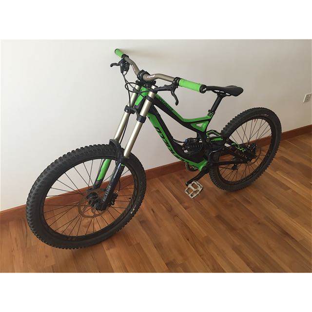 Specialized demo shop 8 green