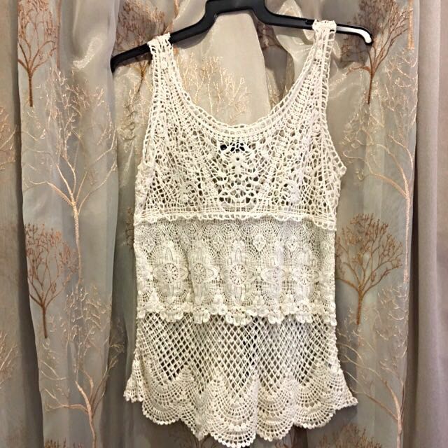 AMERICAN EAGLE Crochet Top, Women's Fashion, Tops, Other Tops on Carousell