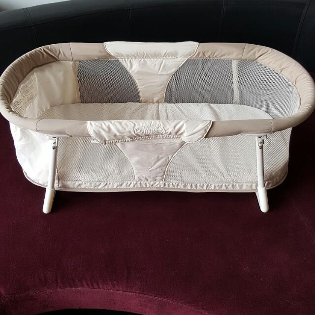 Summer infant top portable bassinet