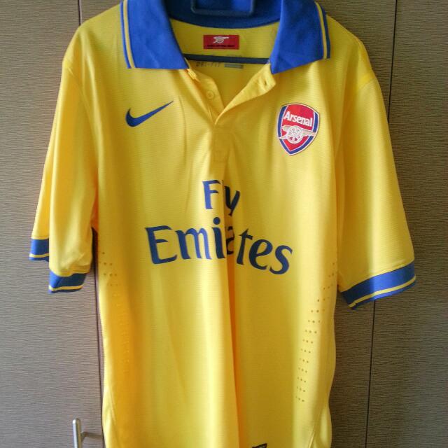 Arsenal FC Away Kit 13/14, Men's Fashion, Tops & Sets, Swim Top & Rash ...