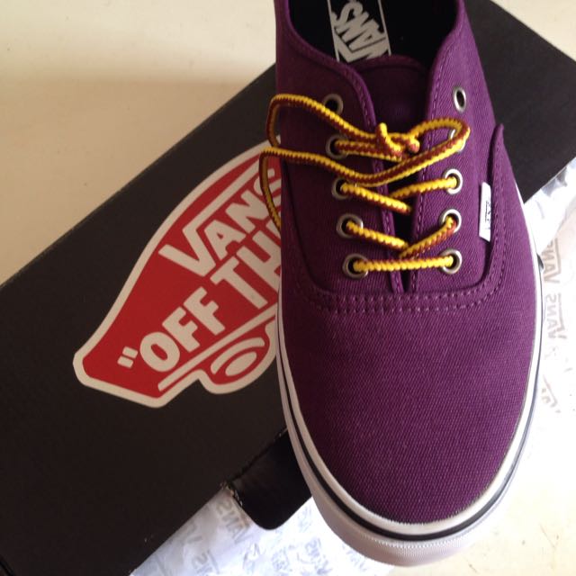 vans authentic size 10
