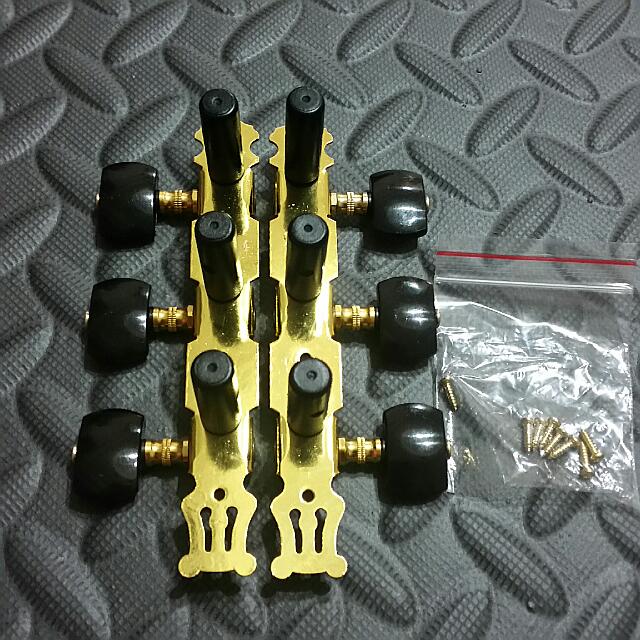 Classical Machine Head (Category: Music Accessories) located in Singapore. Submitted by mr_teng (Listing ID 52068864, Image 3). Description: 📦Available stock Brand new in box, Alice classical guitar knob pegs that comes in 4 different colors red, white, black and purple jade, 8 screws and gold-plated. Self-collect at blk 126A Punggol Edgedale plains oppersite punggol plaza No: 92341425, Andrew (Anytime u want before midnight) Or by mail $1 (1-3 