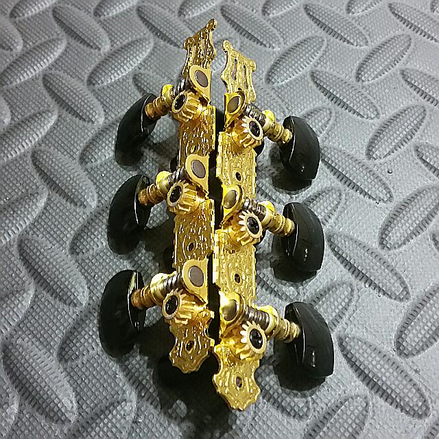 Classical Machine Head (Category: Music Accessories) located in Singapore. Submitted by mr_teng (Listing ID 52068864, Image 2). Description: 📦Available stock Brand new in box, Alice classical guitar knob pegs that comes in 4 different colors red, white, black and purple jade, 8 screws and gold-plated. Self-collect at blk 126A Punggol Edgedale plains oppersite punggol plaza No: 92341425, Andrew (Anytime u want before midnight) Or by mail $1 (1-3 