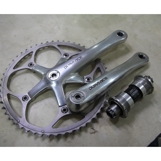 Isoleren Vesting Voorstad Dura ace 7700 Crankset with bottom bracket, Sports Equipment, Bicycles &  Parts, Parts & Accessories on Carousell