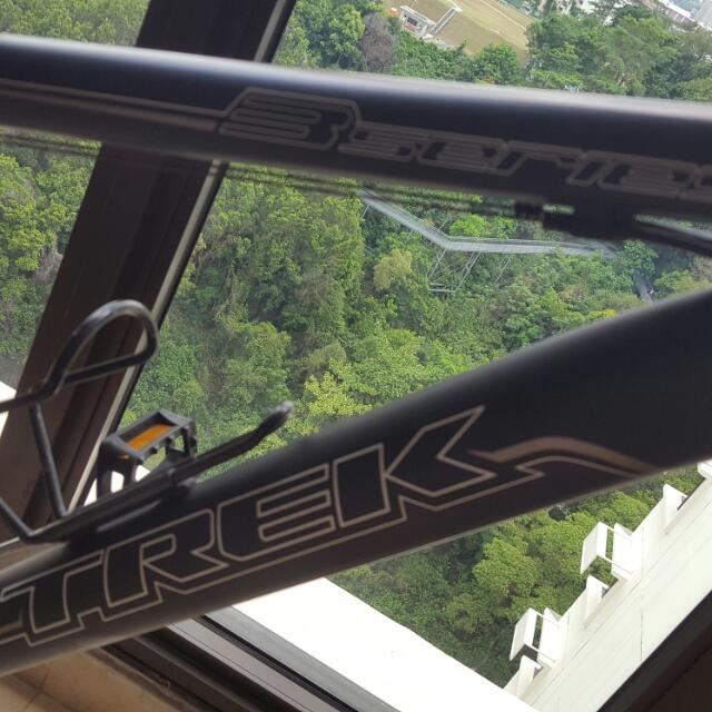 Trek top en 14766