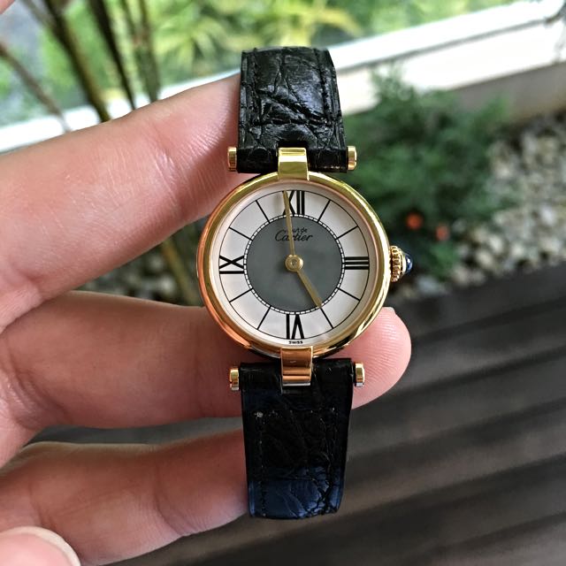 Cartier quartz watch price sales