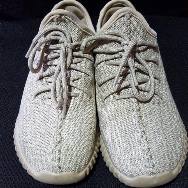yeezy size 38