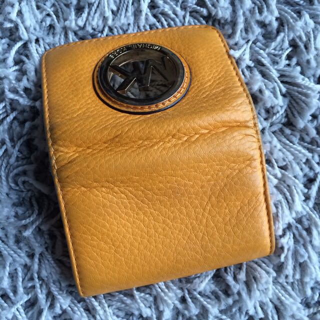 Michael kors fulton wallet yellow deals